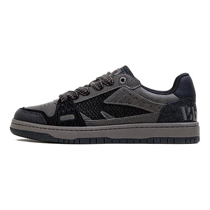 Casual Snake Year Black Mamba Men's Sneakers Low-Top Flat Sole Versatile Black Shoes for Spring Autumn Skateboarding Shoes