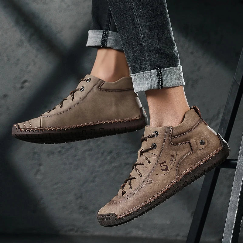 New Large-Sized 100% Cowhide Men's Boots Fashionable Casual Thick-Soled Breathable Men's Leather Shoes Outdoor Sports Chelsea