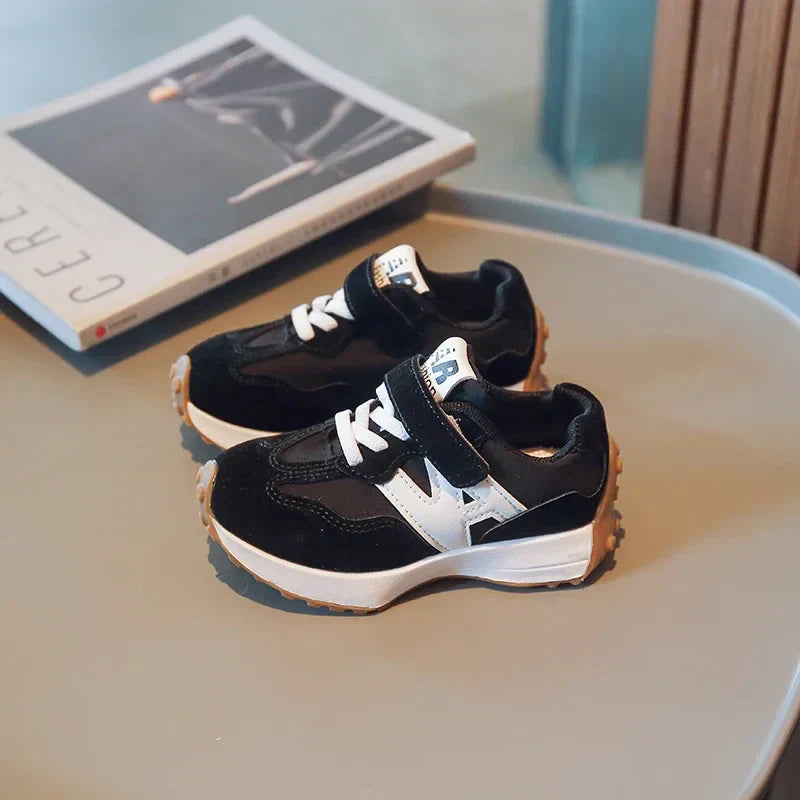 Children's Sneakers for Boy Lightweight Versatile Tennis Shoes for Girls Fashion Causal Kids School Running Basketball Shoes Hot