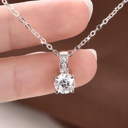 Dazzling 6.5MM 1.0CT Moissanite Pendant Necklace 14K Gold Filled Chain Necklace for Women Exquisite Wedding Jewelry Gift