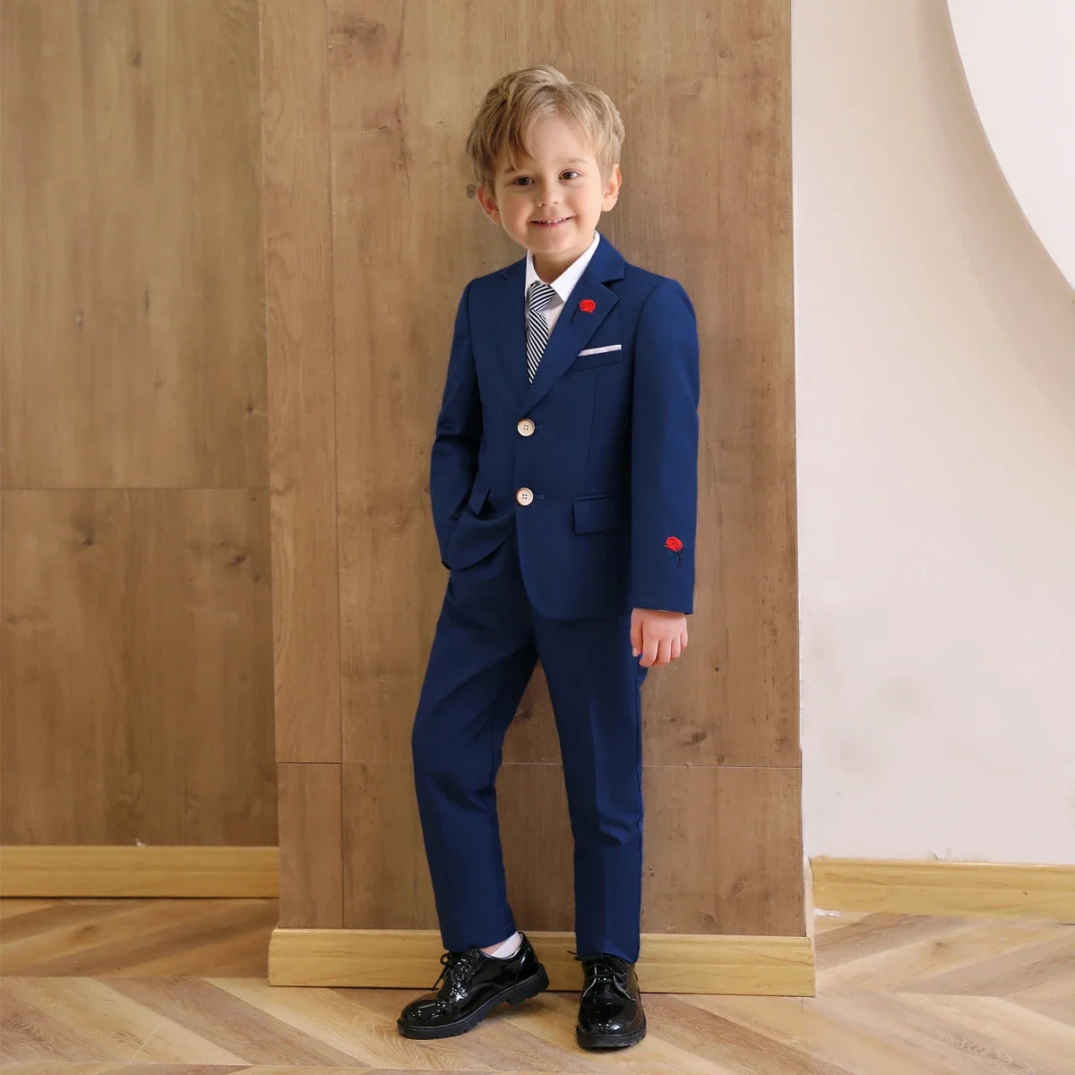 2-14 Yrs Toddler Suit Set with Rose Embroidery 3-Piece Formal Conmmunion Tuxedo Jacket Pants Tie Fast Delivery DTLumika