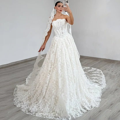 Luxury Lace Wedding Dress Vestido De Noiva Customized Strapless Sleeveless Sequined Applique Arabian Corset Bridal Gowns