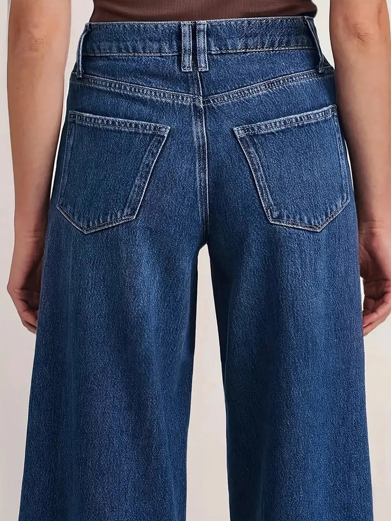 Women's Relaxed Fit Wide Leg Jeans - Versatile and Comfortable Denim Trousers for Casual Style