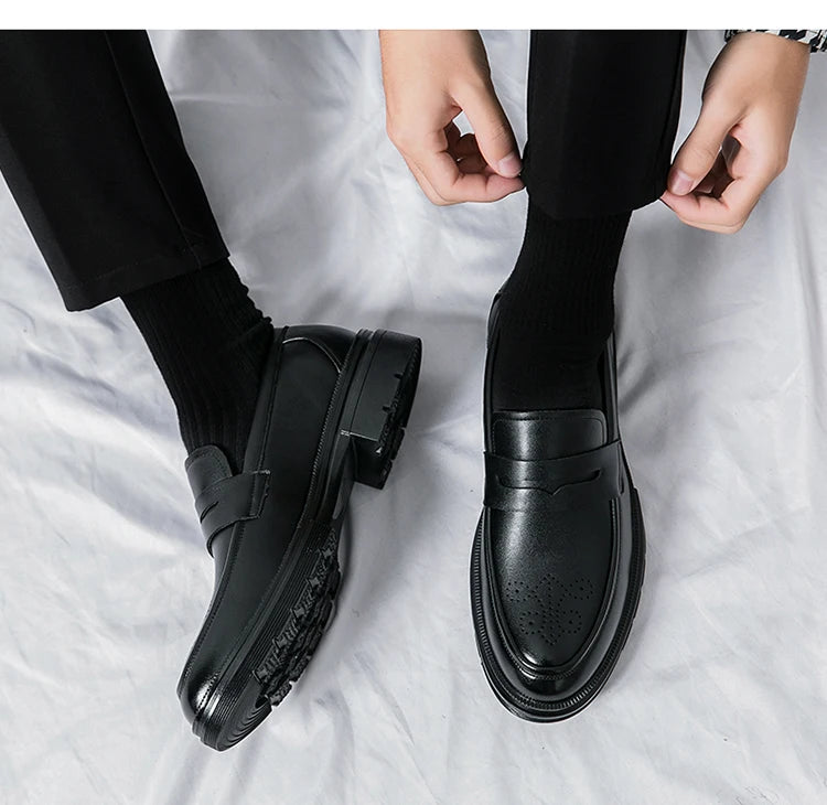 Spring and autumn men's business casual shoes breathable carved leather shoes British fashion platform pointed leather shoes 46