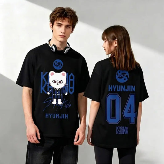 2026 New KPOP KARMA Fan Support T-Shirt Korean Fashion HYUNJIN Cartoon Print Tee Men's Women's Y2K Harajuku Style Round Neck Top