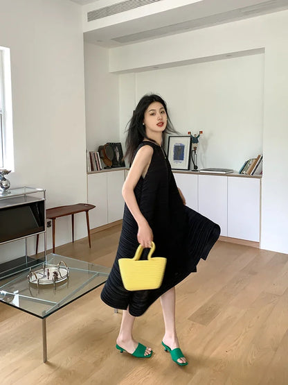 Miyake Pleated Women's Dresses Loose Plus Size High Quality Sense of Elegance Sleeveless Mid-length Skirt 2025 Spring New
