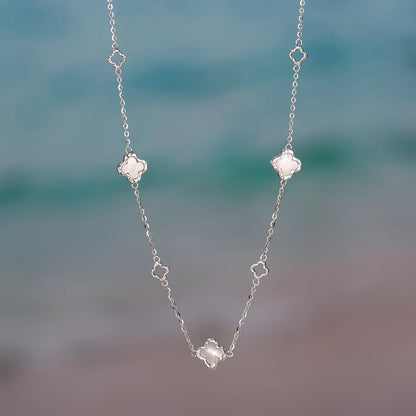 Elegant Ladies 925 Sterling Silver Necklace Four-Leaf Clover Inlaid Shell Decoration Suitable Daily Wear And Gifts