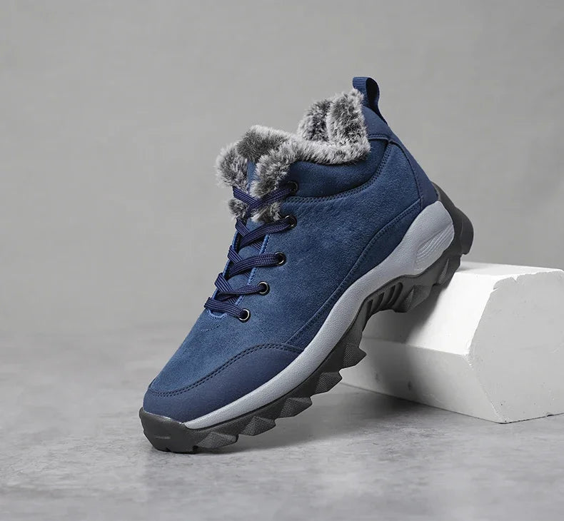 Men Sneakers Man Hiking Shoes Outdoor Mountain Boots Climbing Shoes Zapatos De Hombre Winter Boots Tennis Black Sneakes