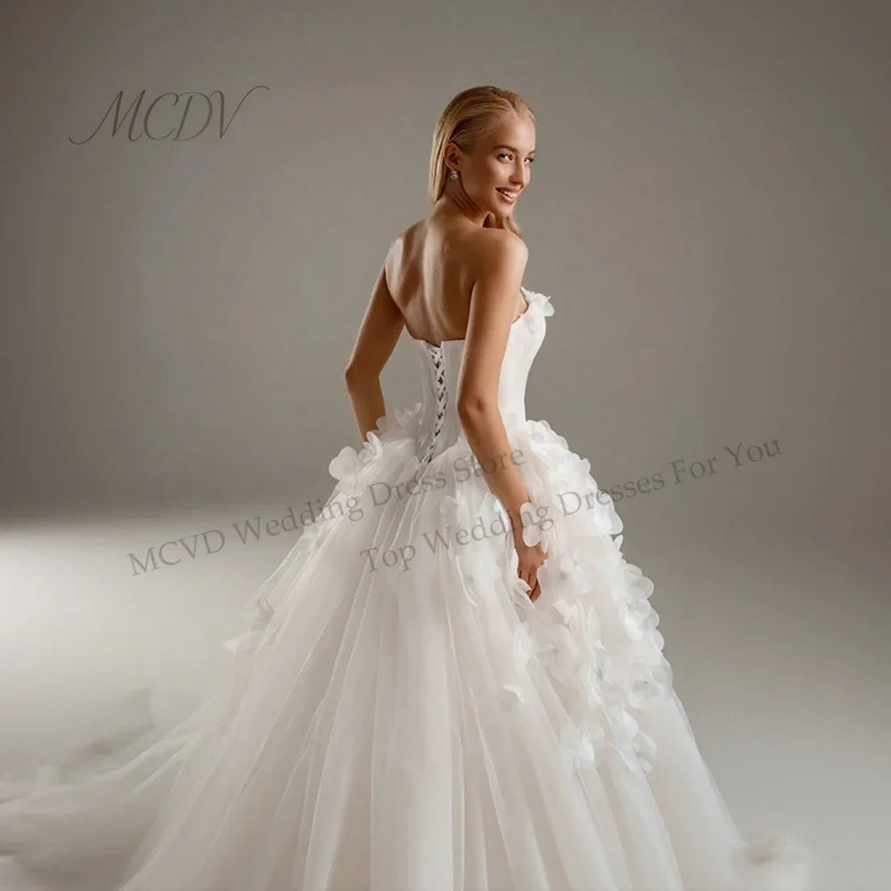 3D Floral Princess Wedding Dresses 2026 Strapless A-Line Corset Back Tulle Bridal Gown with Train Customized Vestido De Noiva
