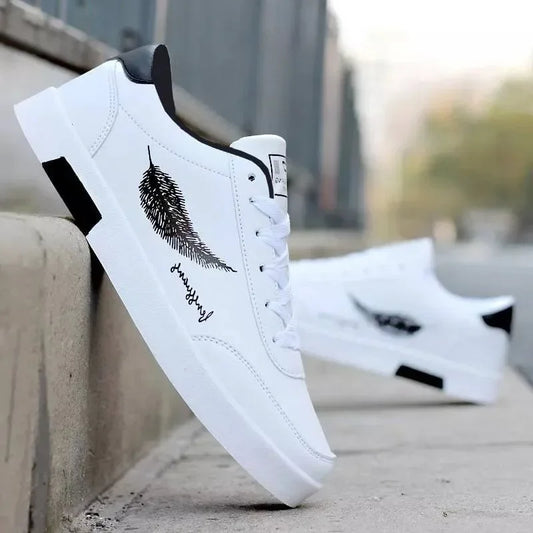 Summer Men's White Sports Shoes Fashion Male leather casual Shoes