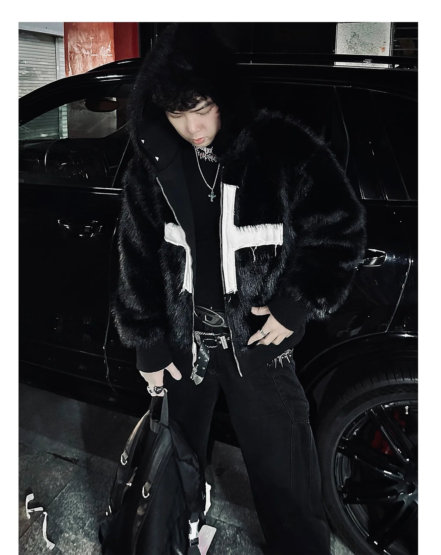 Winter Short Cool Warm Soft Hairy Faux Fur Coat Men with Hood Rivet Luxury Designer Punk Style Clothes Fluffy Jacket