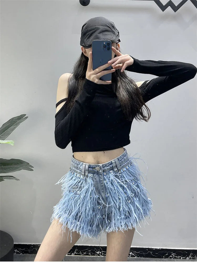 Summer Street Hot Girls Short Jeans Female Chic Feather Diamond Denim Shorts Women Retro Washed Hot Pants Sexy Night Club Shorts