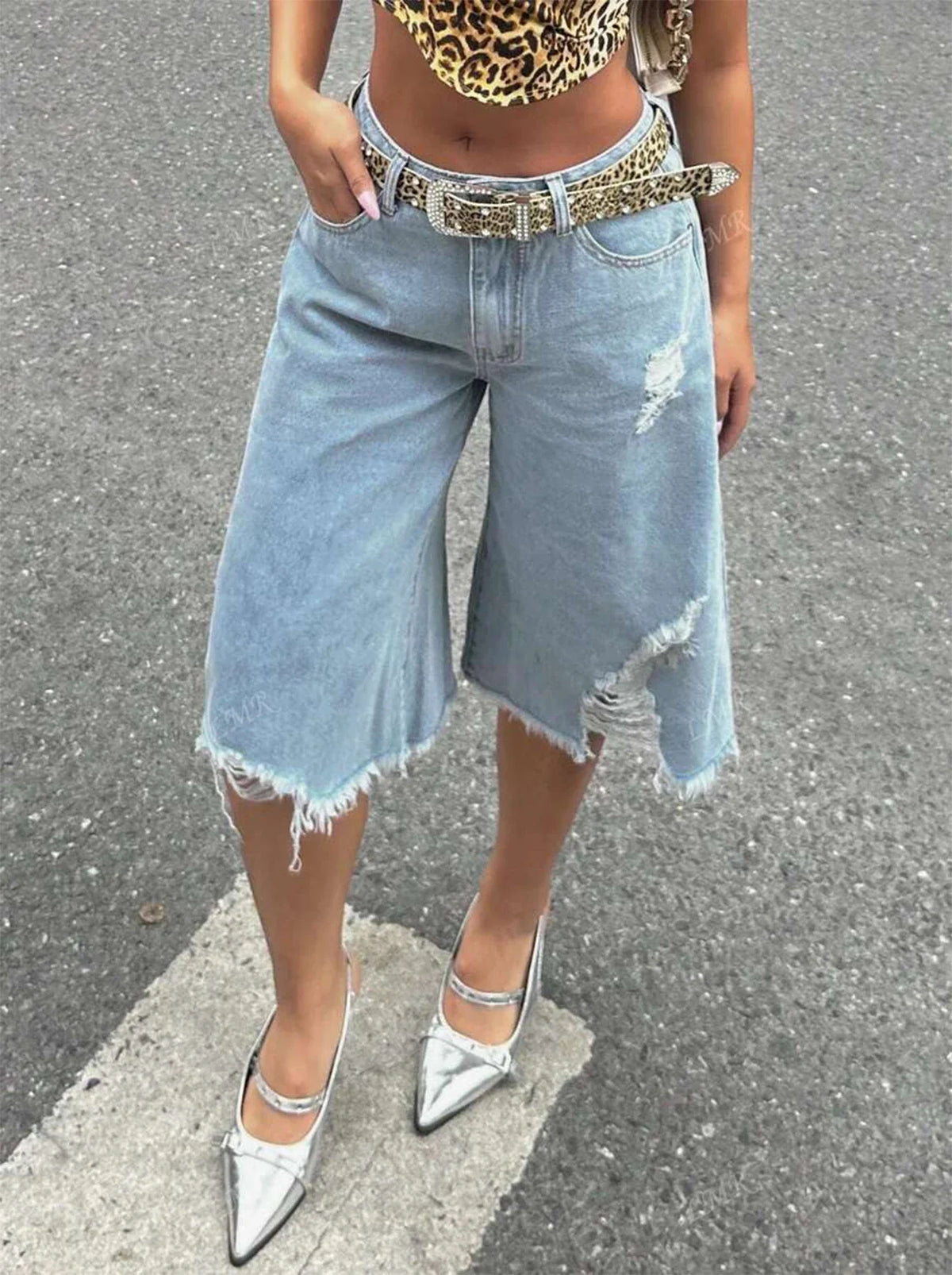 Women Asymmetric Fray Raw Hem Capri Jeans Light Blue Distressed Ripped Loose Fit Street Mid Calf Denim Shorts