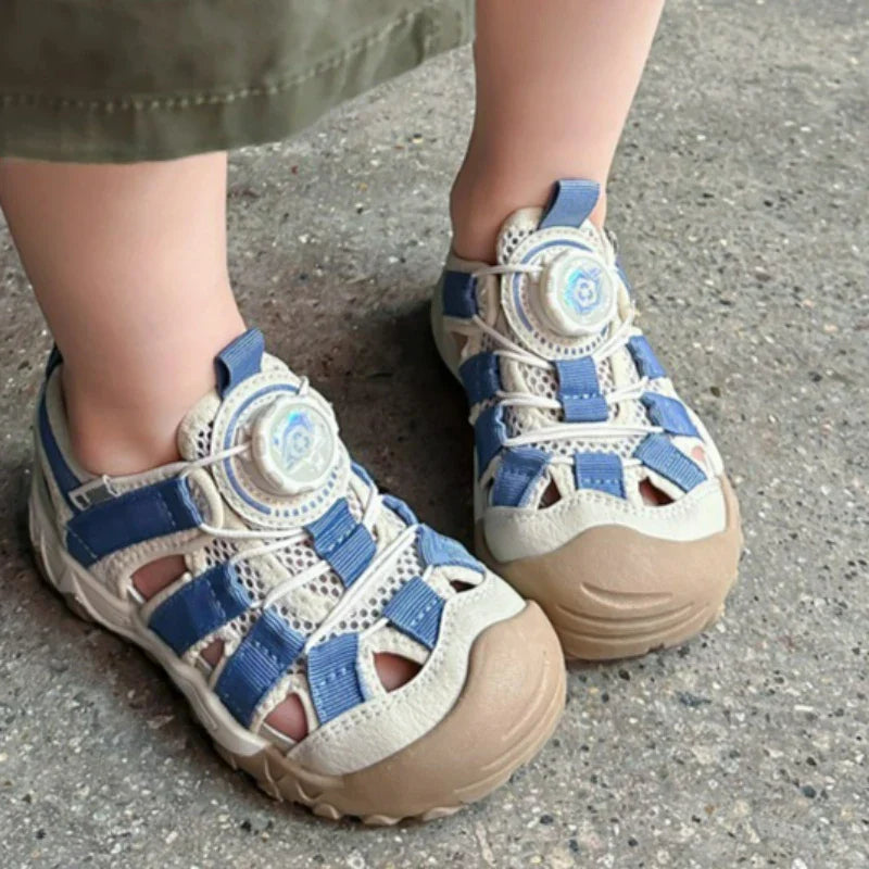 Kids' Rotating Button Closed-Toe Sandals, Breathable Mesh Shoes, Non-Slip Boy Girls Barefoot Shoes Summer Casual Sports Sandals
