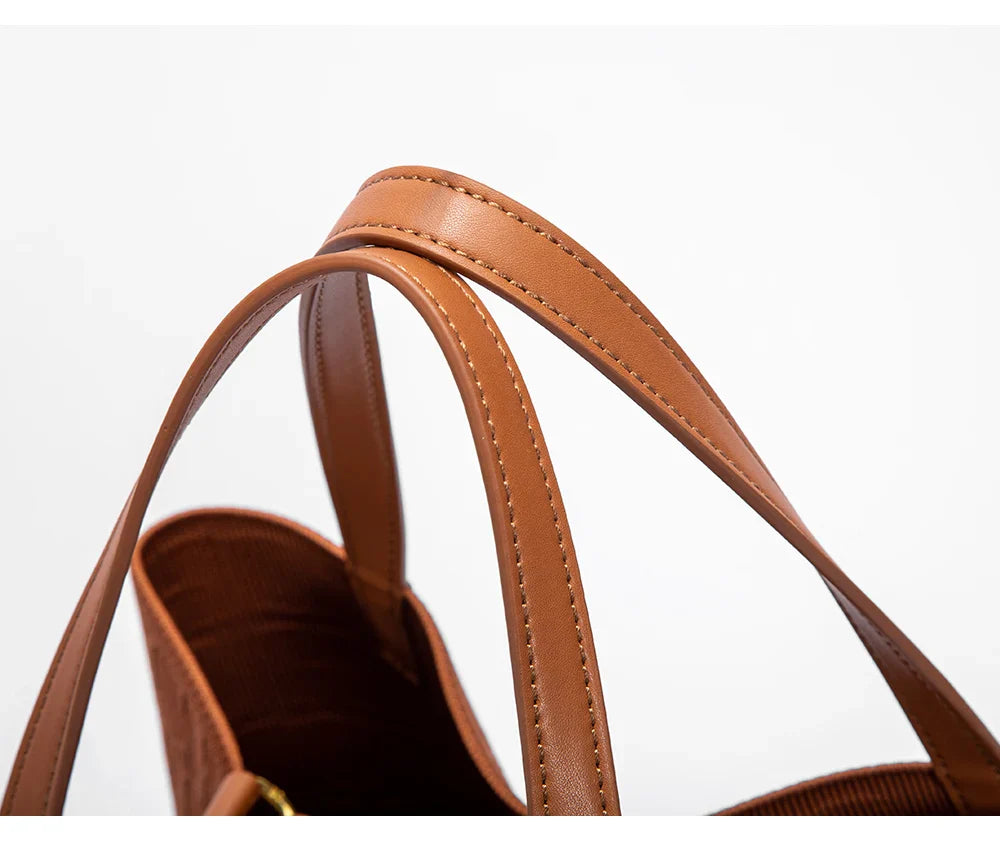 Fashionable Classic New Solid Color Outer Bag Women's Handbag Exquisite Craftsmanship Large Capacity Tote Bag