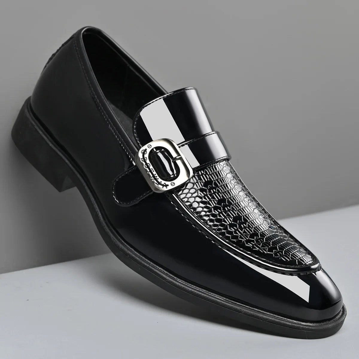 Party Wedding Oxford Footwear New Arrival Leather Men Casual Shoes Office Work Business Shoes Pointed Toe Loafers Brogue Shoes