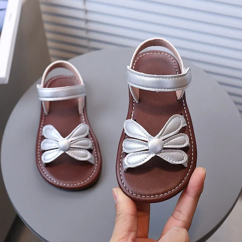 Girls Sandals Hook&loop Kids Beach Shoes Soild Color Versatile 2025 Summer Girls Princess Shoes Retro Sweet Flowers Korean Style