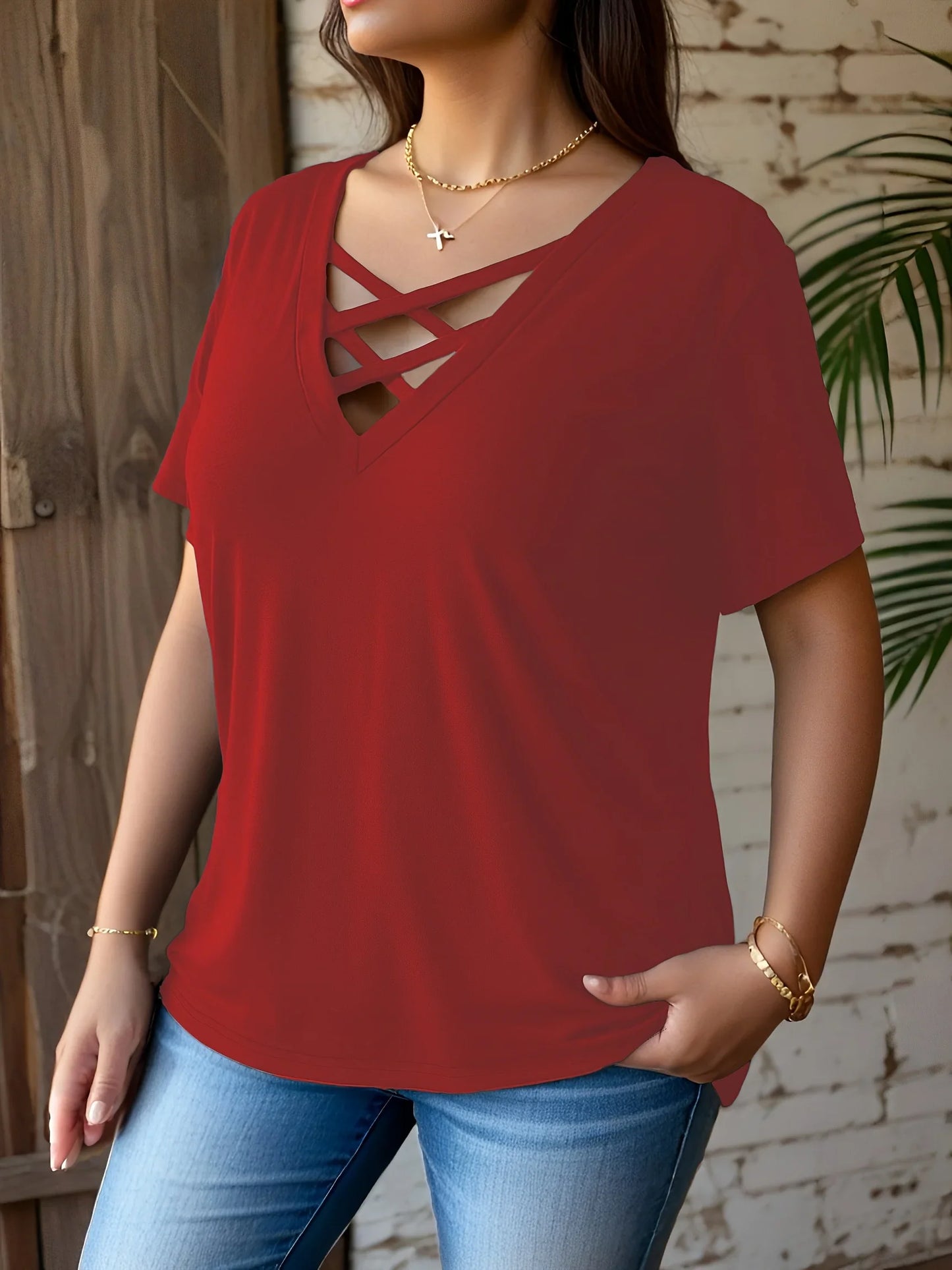 Plus Size Women's Casual V-Neck Crisscross Short Sleeve T-Shirt Stretchy Comfort