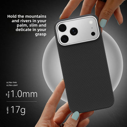 Luxury Magnetic Carbon Fiber Phone Case For iPhone 17 Pro Max 16 15 14 Comfortable Grip Shockproof Lightweight Business Cover
