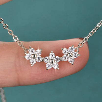 Certified 2mm Moissanite Diamond Necklace Niche Light Luxury Cute Flower Pendant Necklace for Women Friend Birthday Gift