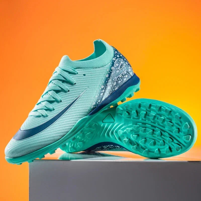 New Men Soccer Shoes Professional Football Boots Grass Outdoor Sport Non-Slip Training Shoes Match Sneakers Ultralight Unisex
