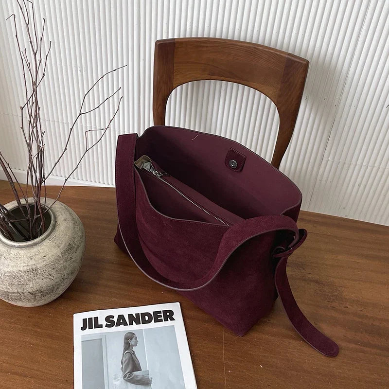 Luxury Genuine Leather Women Bags 2025 Spring Cow Suede Shoulder Bags Women Retro Gold Buckle Large Capacity Totes Lady Handbags
