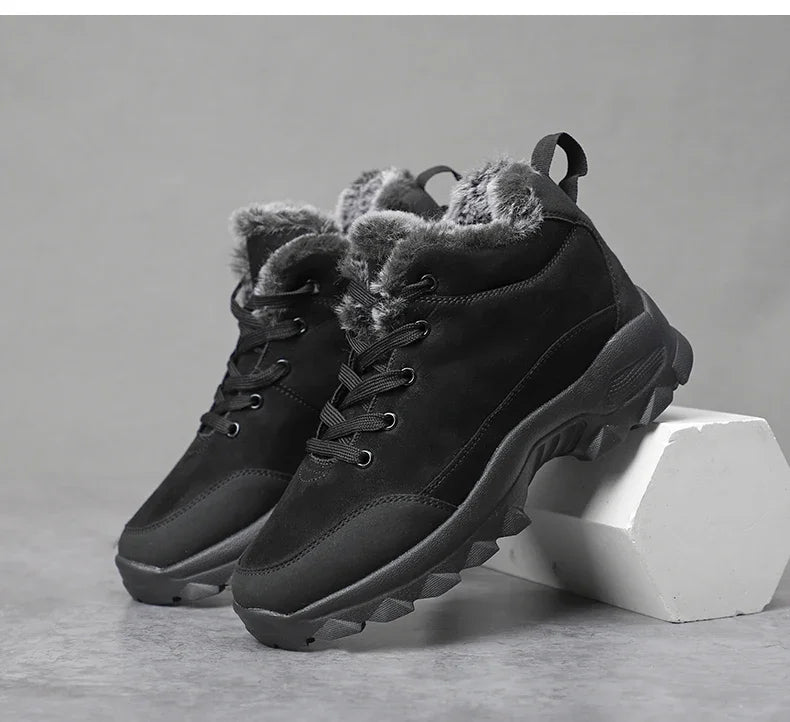 Men Sneakers Man Hiking Shoes Outdoor Mountain Boots Climbing Shoes Zapatos De Hombre Winter Boots Tennis Black Sneakes