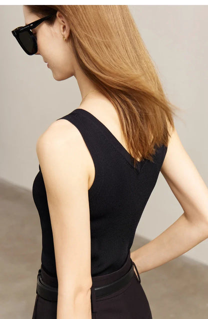 Minimalism Tank Top for Women 2025 Summer New Versatile V-neck fit Knitted Vest Camis Black Tops Women Clothing 72341028