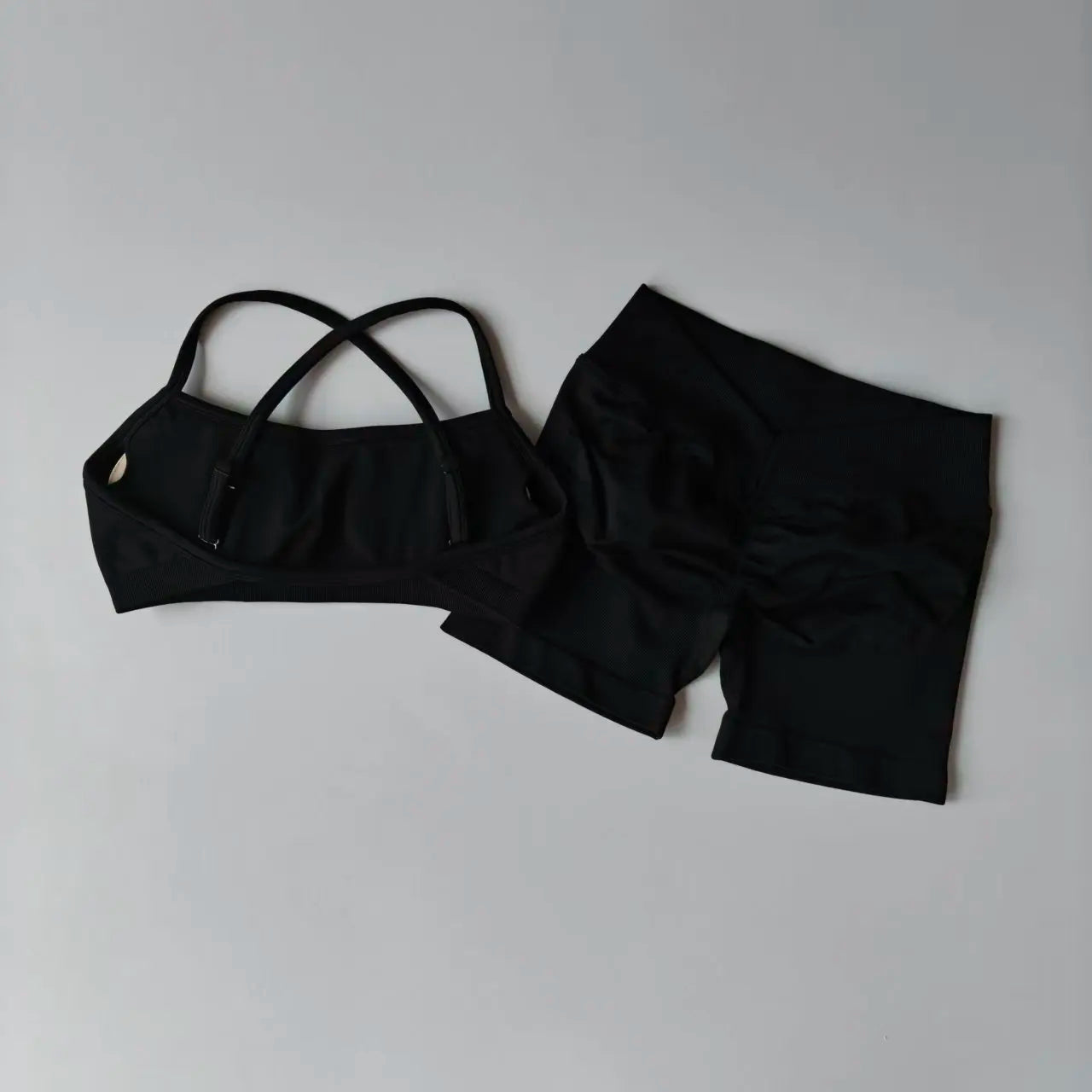 Seamless Yoga Shorts Set Yoga Women's Fitness Tight Bra Top Vest Gym Set Elastic Hip Lifting Gym Shorts Sports 2pcs Workout Suit