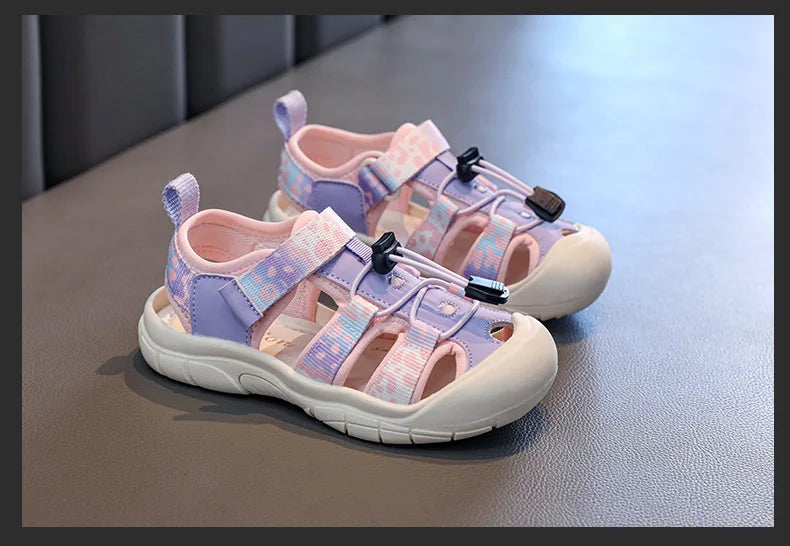 2026 New Kids Sport Sandals Children's Design Hollow-out Multicolor Sandals Soft Flat Strappy Sandals Girls Cute Beach Shoes