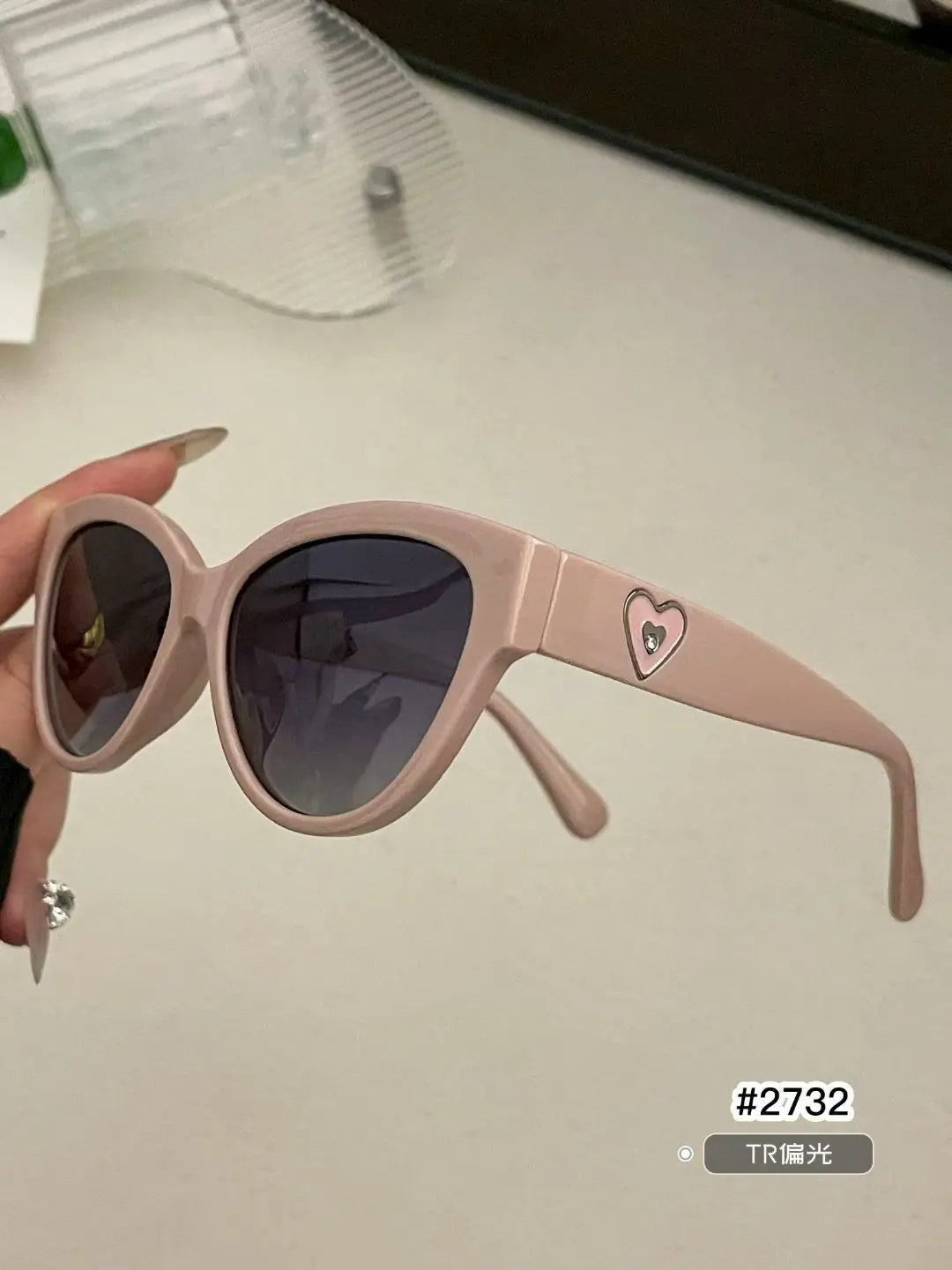 Retro TR Polarized Cat Eye Sunglasses for Women Heart Shape Metal Hinge Decoration Shades UV400 Protective Fashion Sun Glasses