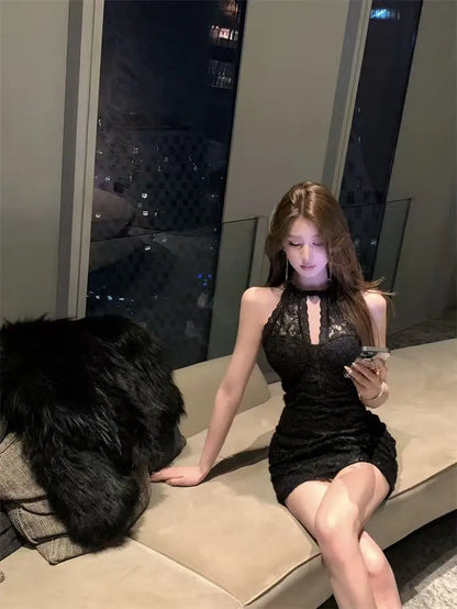 French Sexy Lace Hollow-out Halter Dress Elegant and Fashion Waist-cinching Slim-fit Bodycon Mini Skirt