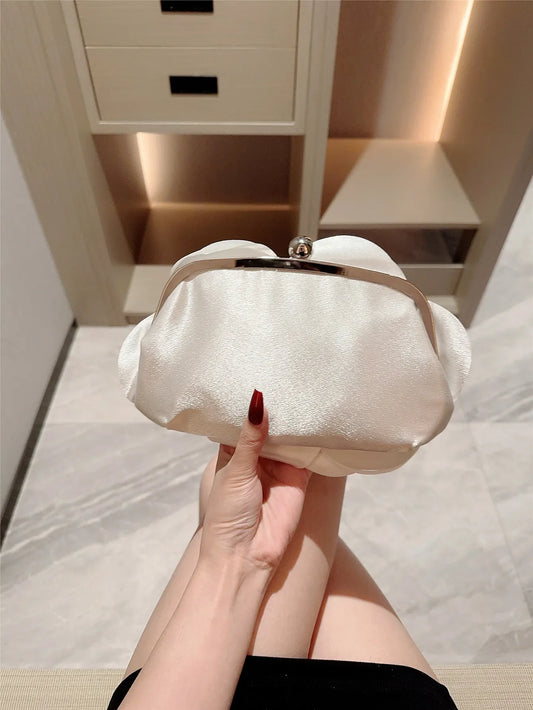 New Dinner Bag Flower Clutch Bag White Romantic Wedding Bridesmaid Bag Dress Prom Bag Party Bag