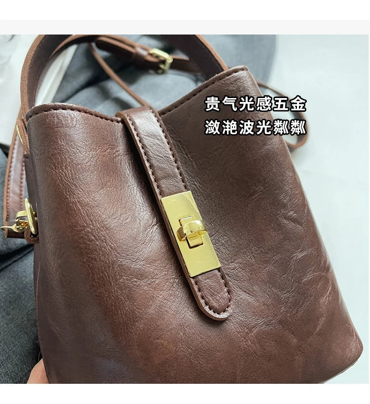 Retro small bag women 2024 new autumn/winter messenger bag fashion HOT portable bucket bag