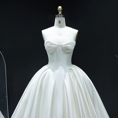 Elegant Sweetheart Off White Satin Wedding Dress for Women Luxury Long Train Corset Simple Bride Dress SW010