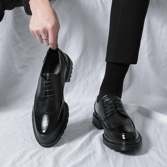 New leather shoes for young men British Brock formal business increase casual black wedding groom lace-up men's shoes