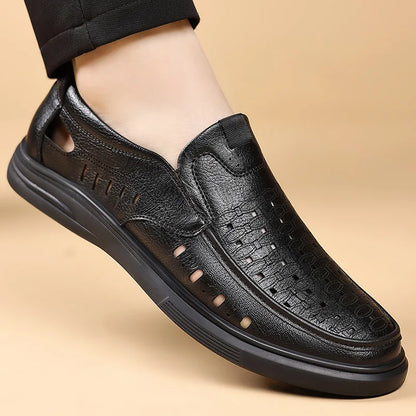 Spring Summer New Hallow Breathable Loafers for Men Fashion Casual Leather Shoes Male Solid Color Soft Sole Designer Shoes Man