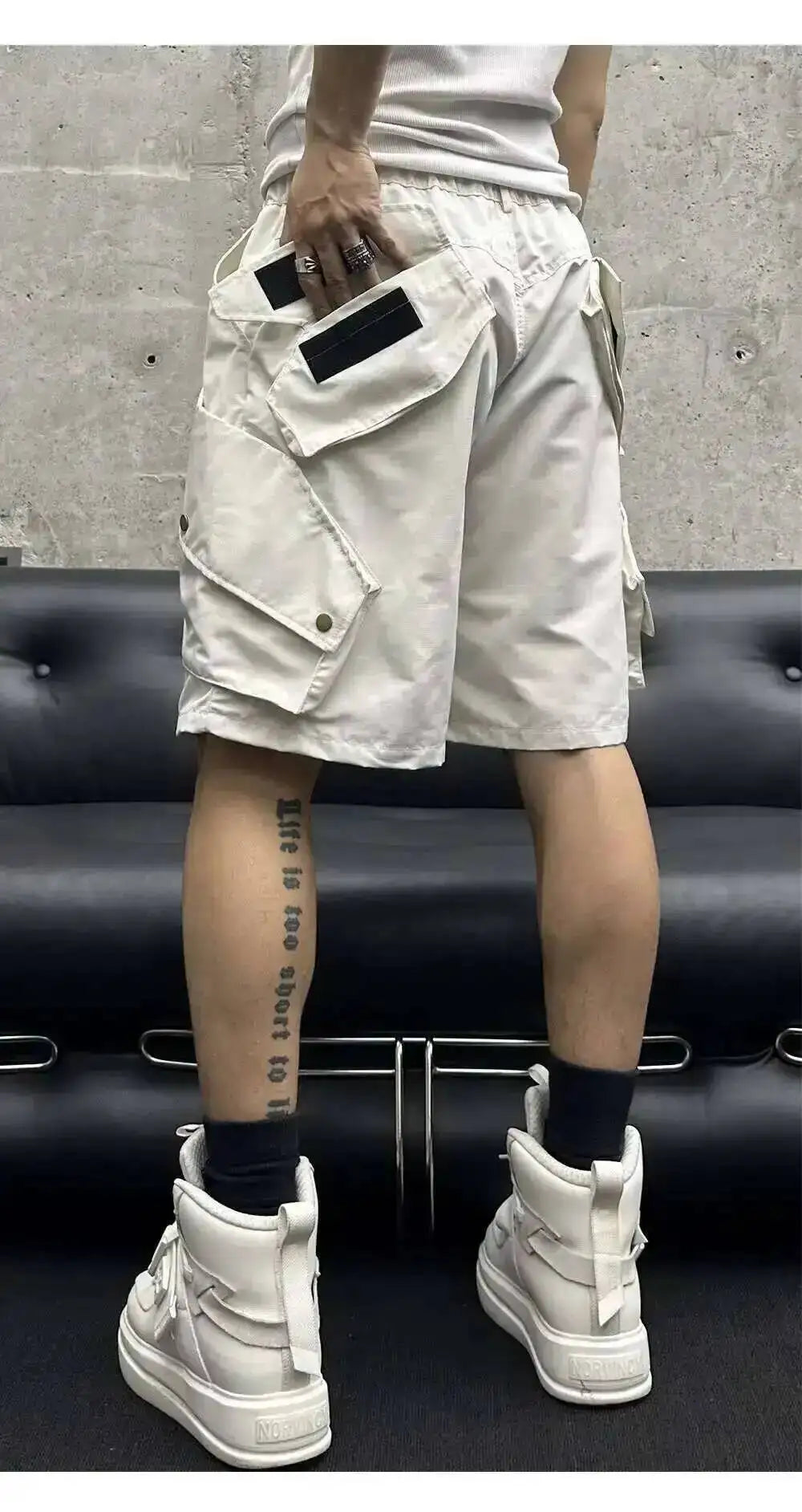 Summer New Men Tide High Street Drawstring Pocket Sports Casual Safari Style Shorts Loose Light Luxury Simple Capris HK4528