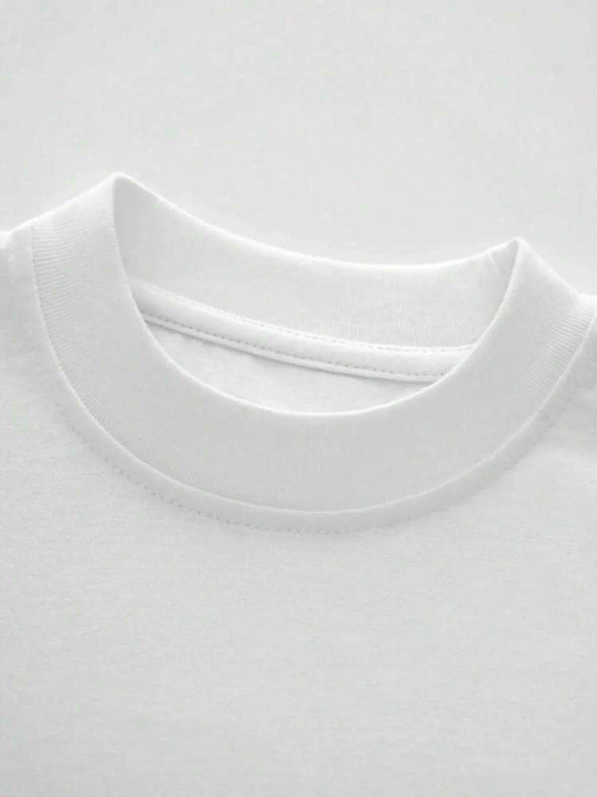 New 100% Cotton Men's T-Shirt With Summer Street Style Pattern Print. Suitable for Casual Combination With Short-Sleeved Tops.