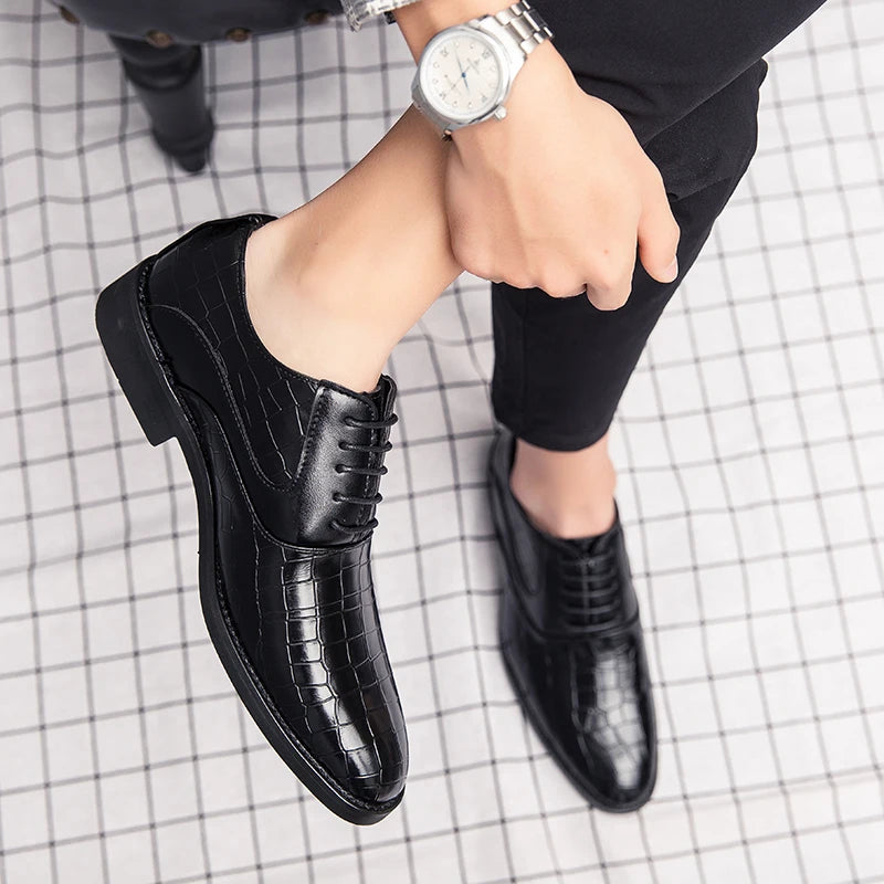 Spring Italian high-quality Blue Leather Shoes for Men men leather shoes Wedding Dress Shoes Patent mens loafers Big size:38-48