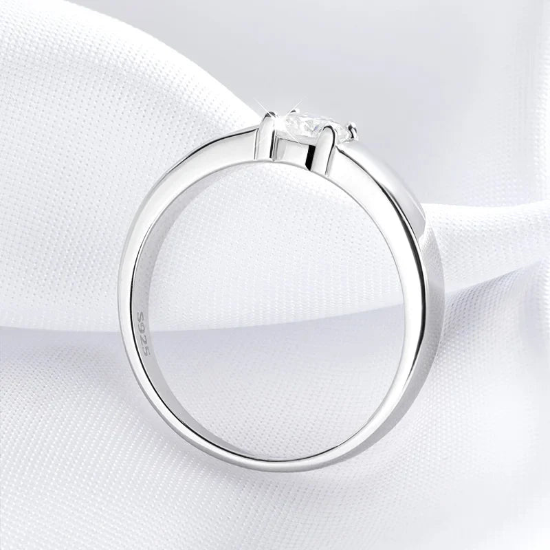 D Color 0.5CT 1CT Moissanite Ring for Men 925 Sterling Silver Simulation Diamond Wedding Band Classic Round Cut with