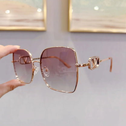 2025 New Fashion Metal Square Polarized Sun Glasses Women Luxury Diamond UV400 Sunglasses Ladies Oversized Eyewears Gafas De Sol