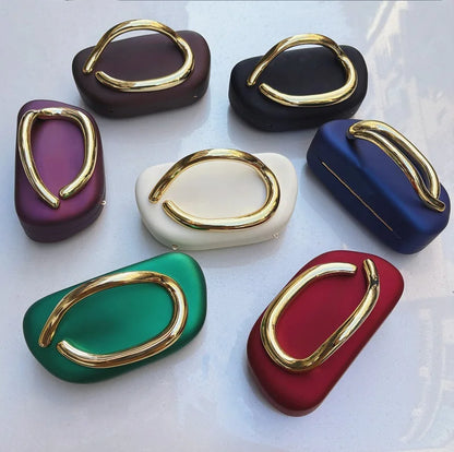 Classic round Box Handheld Dinner Bag Miniature Retro Metal Handle Chain Shoulder Strap Crossbody Bag Street Trend Hard PU Bag