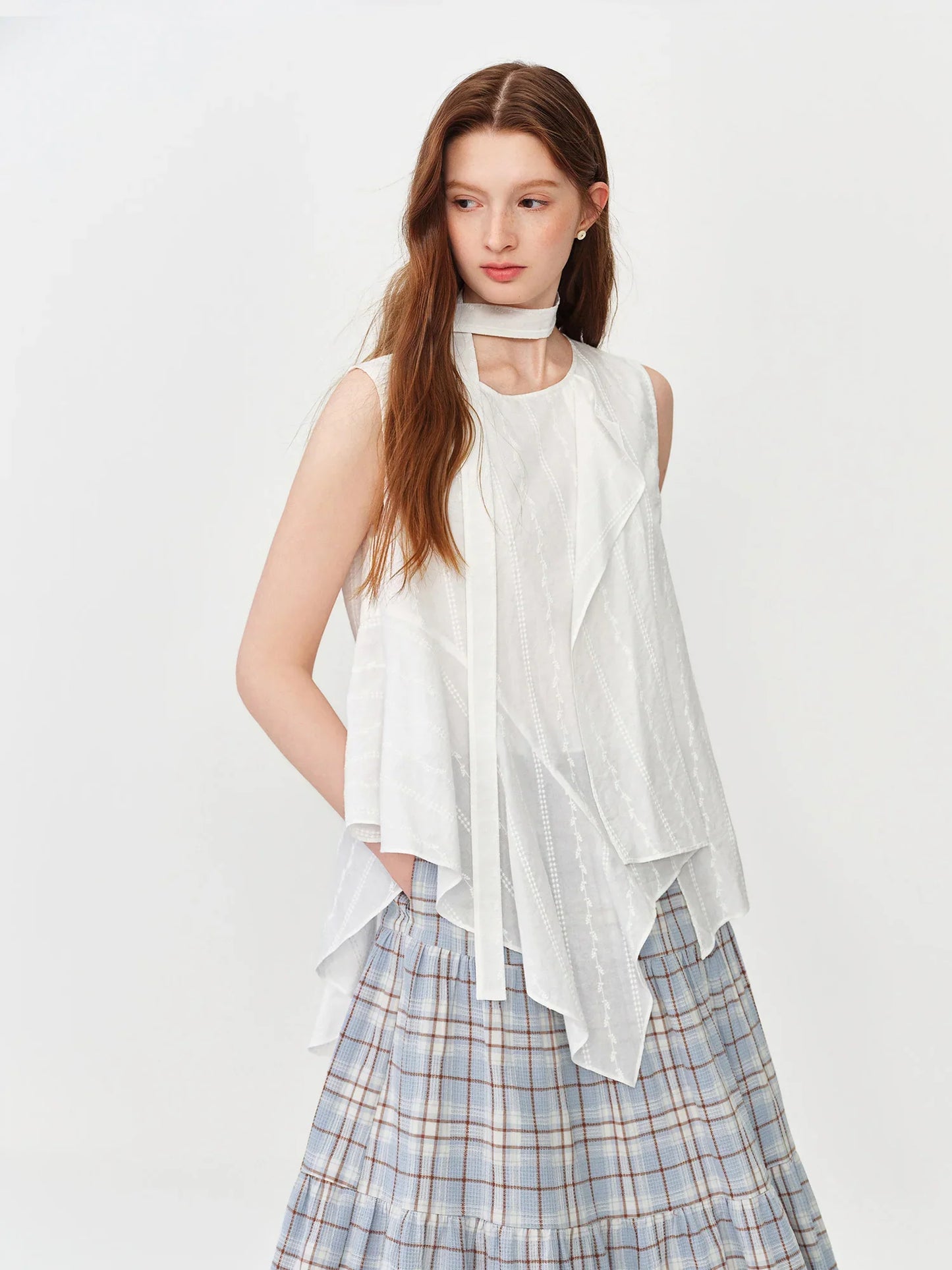 2026 Summer Women Asymmetrical Cut-out Tie-Neck Sleeveless Blouse Round Neck Top Soft Elegant Daily Layering Essential