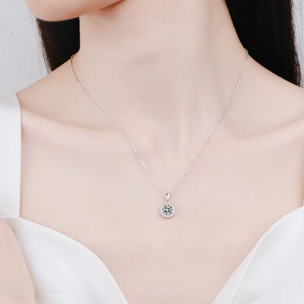 GRA Certified 1CT Moissanite Necklaces for Women 18k White Gold Jewelry Sterling Silver s925 Diamond Pendant Necklace
