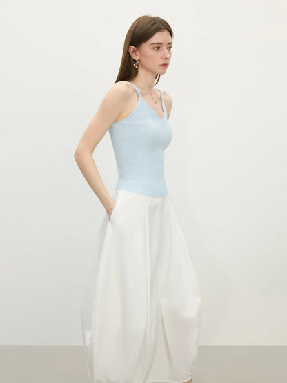 Chic Women Camis Base Layer Top Summer 2025 New Arrival V-Neck Sleeveless Tops Women Tees Summer Tanks Detailing 25FS12352