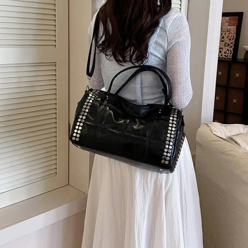 New Y2K Fashion Retro Rivet Tote Bag Women's High-end Handbag Large Capacity Motorcycle Shoulder Bag Daily Commute Crossbody Bag