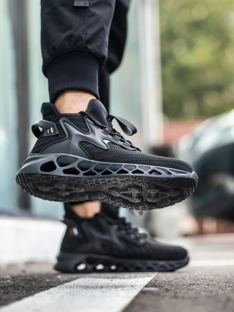Lightweight Breathable Sneakers Work Hiker Boots Puncture-proof Outsole Construction Work Shoes Men Protection Safety Shoes