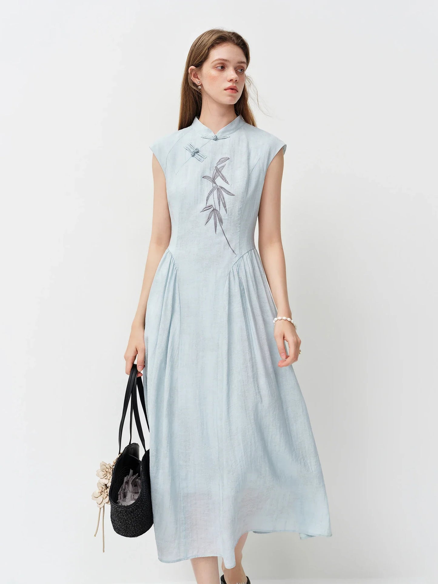 New Chinese Style Embroidery Slim-Fit Long Dress for Women 2026 Summer New Arrivals A-Line Waist-defining Skirt for Dates