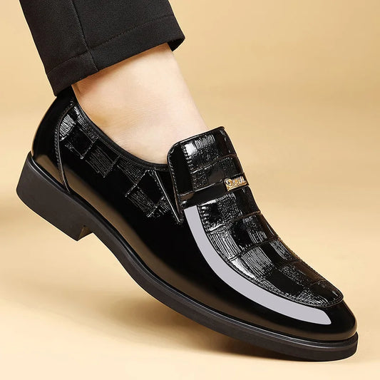 Spring New Men's Business Formal Leather Shoes Solid Color Fashion Casual Shoes Male British Pointed Toe Dress Shoe Man